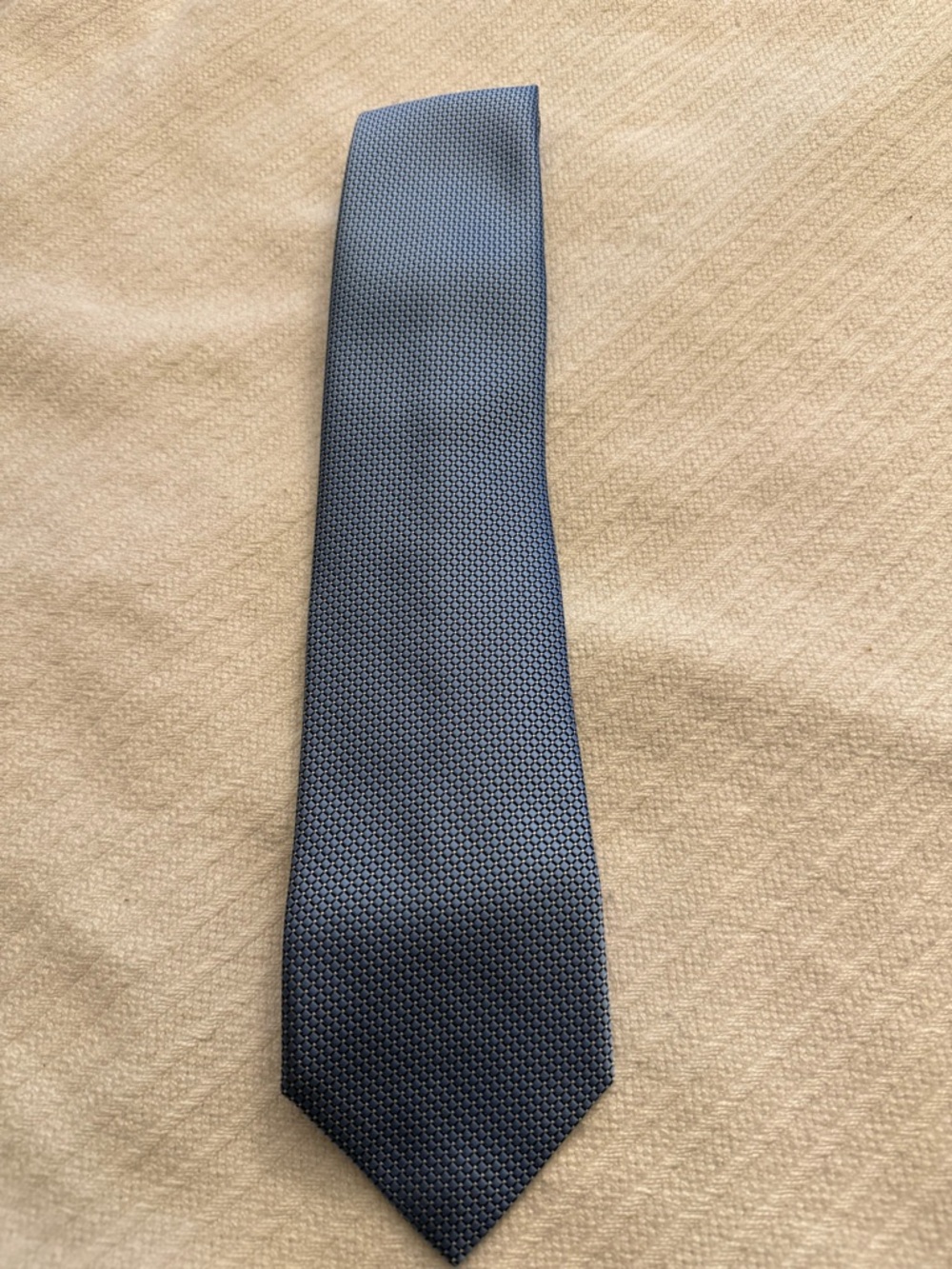 Ermenegildo Zegna Navy Micro-Textured Silk Tie - Picture 2 of 5
